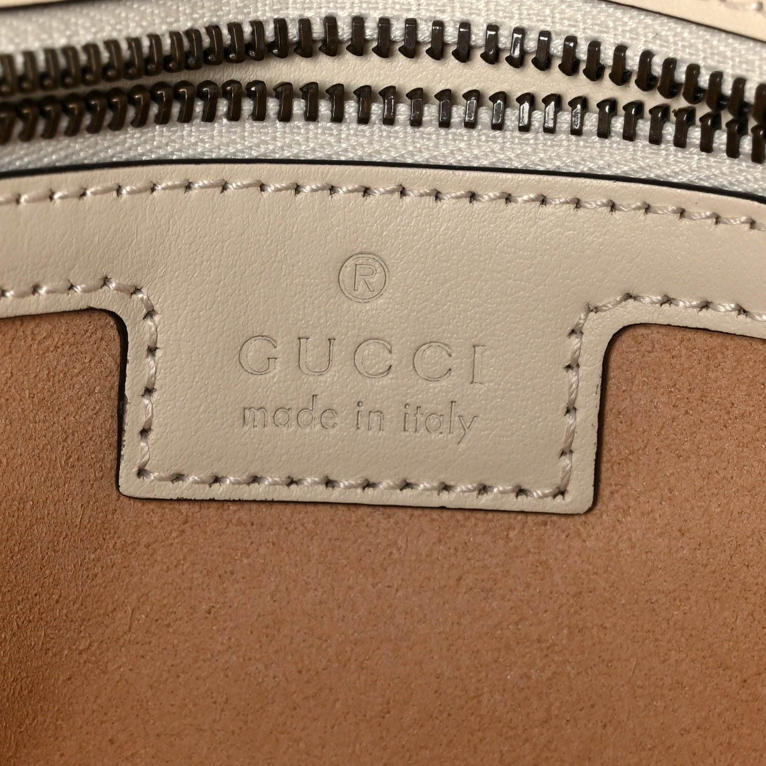 Calfskin Matelasse Small GG Marmont Shoulder Bag White