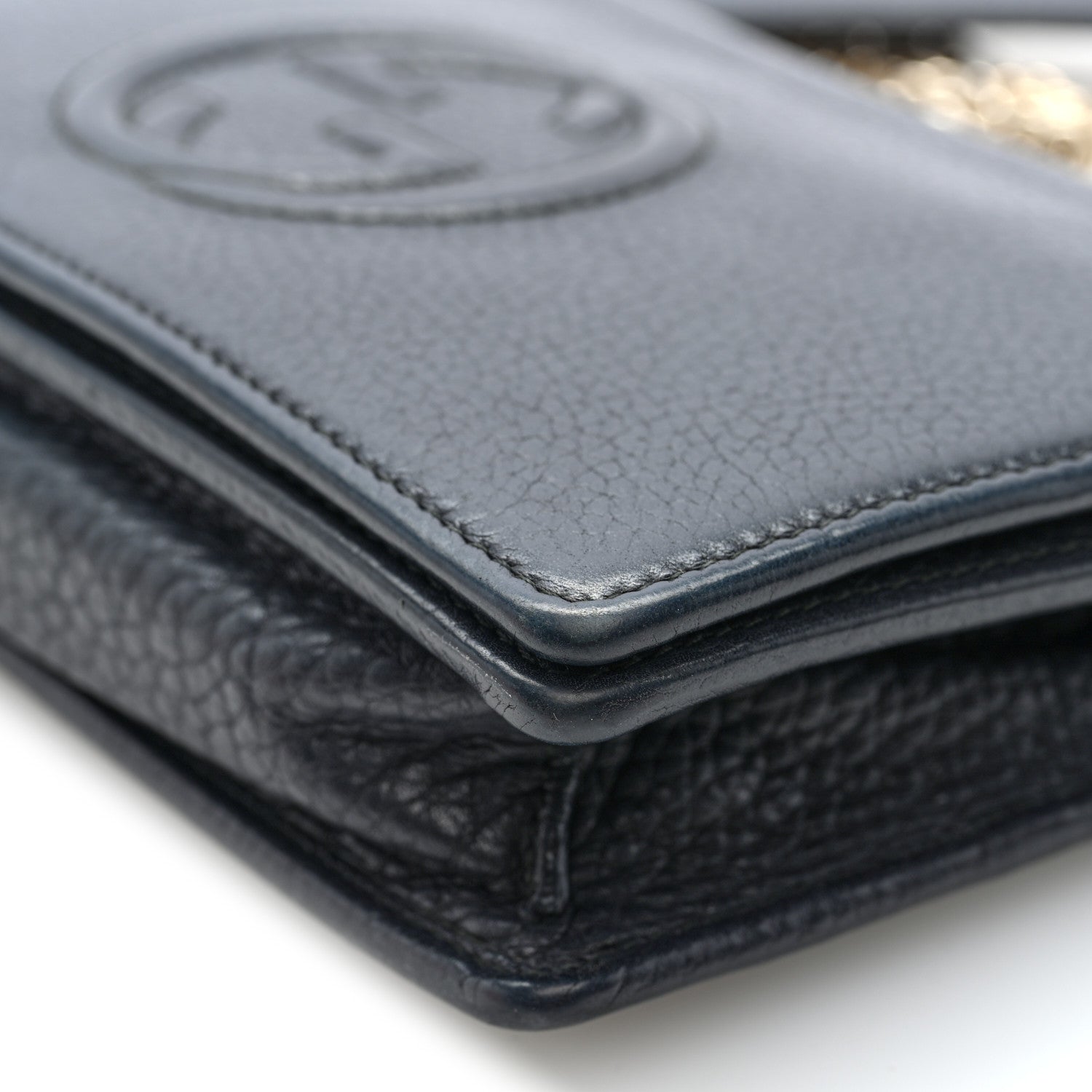 Pebbled Calfskin Soho Wallet On Chain Black