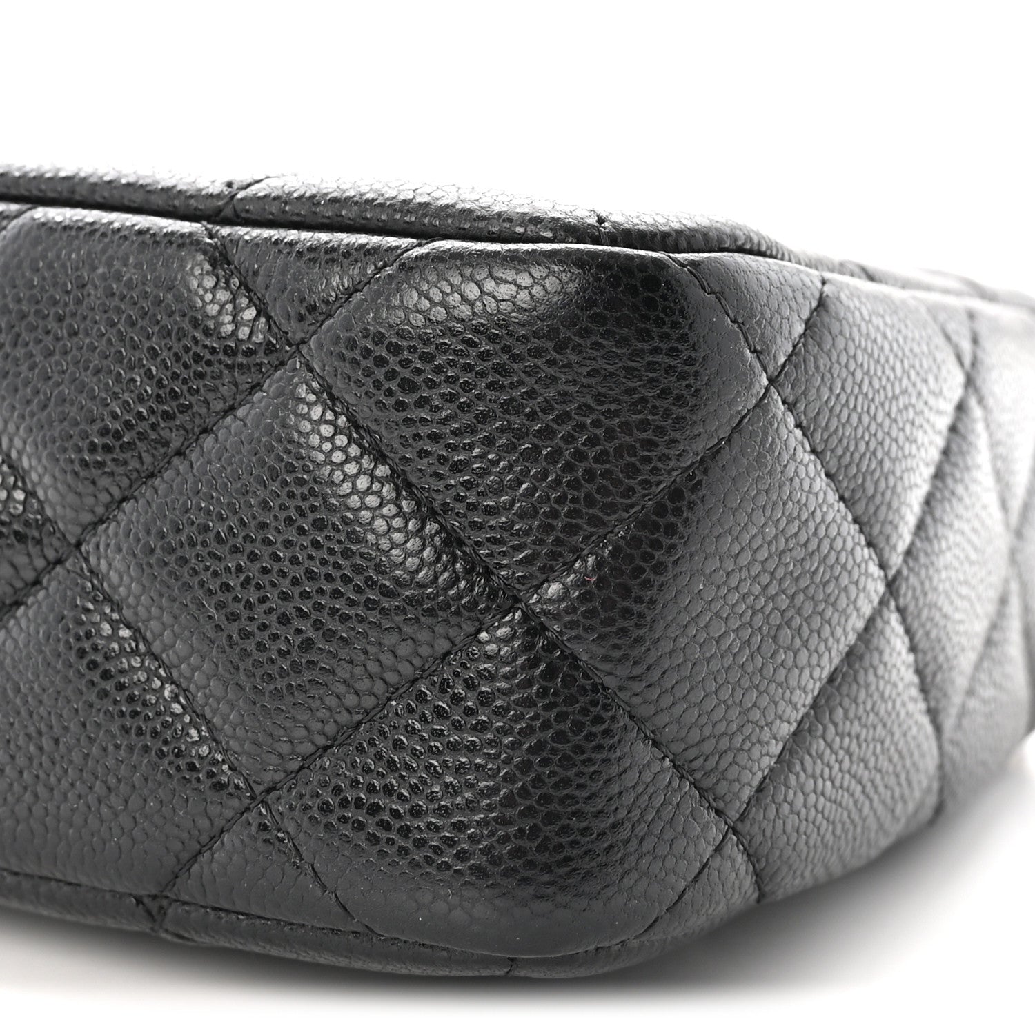 Caviar Quilted Purse With Chain Black