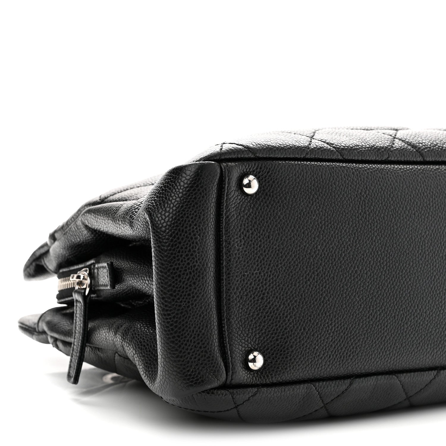Caviar Quilted CC Timeless Soft Tote Black