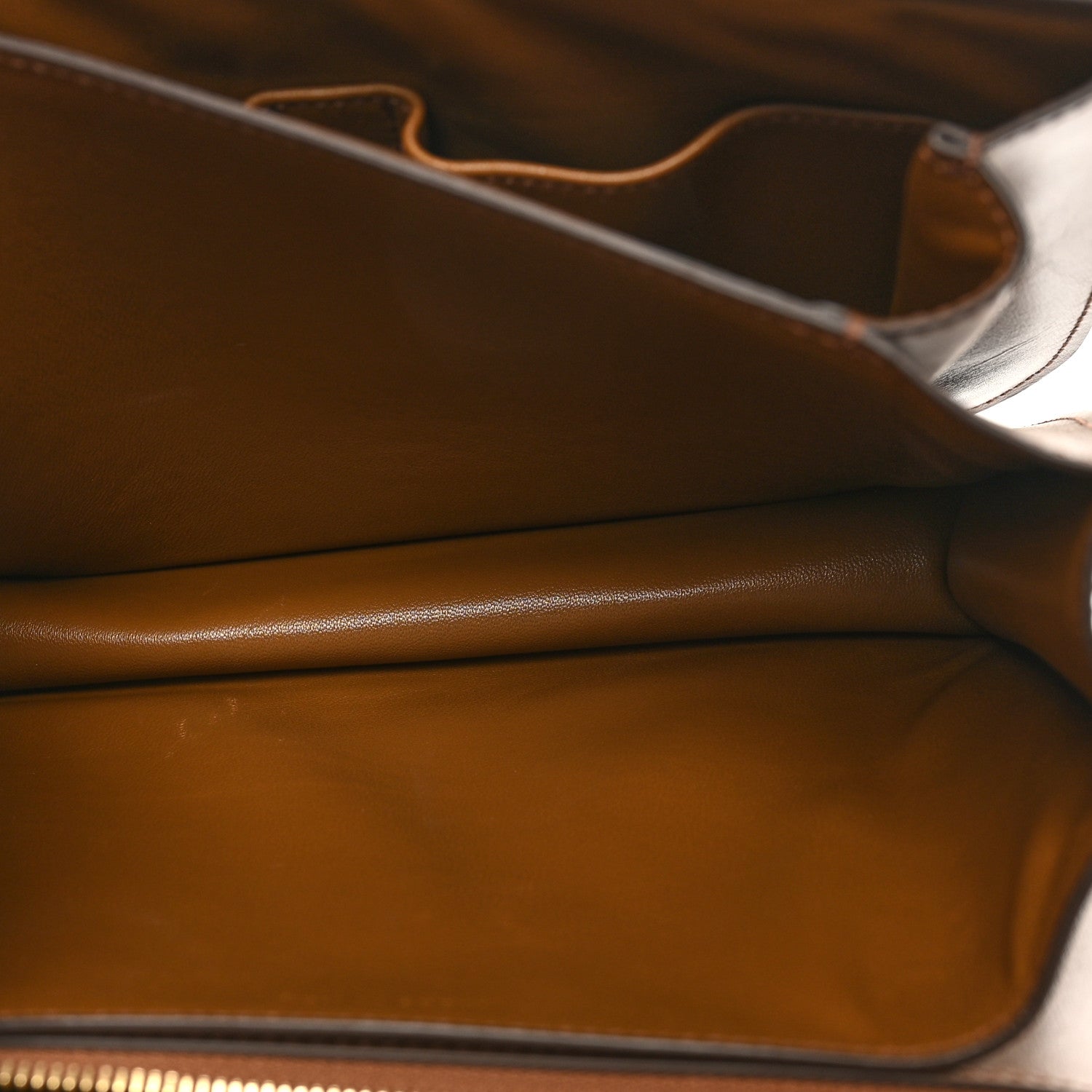 Box Calfskin Medium Classic Box Flap Bag Camel