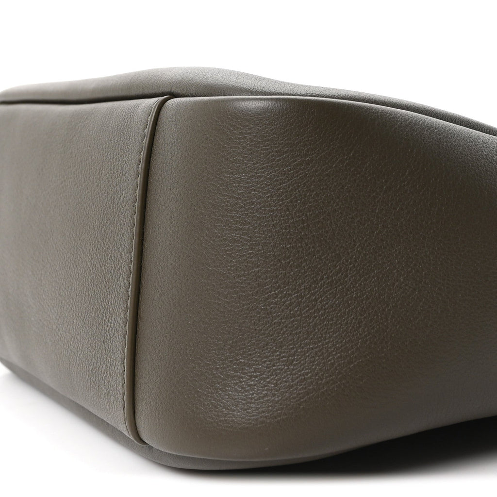 Smooth Calfskin Small Le 5 A 7 Soft Hobo Light Musk