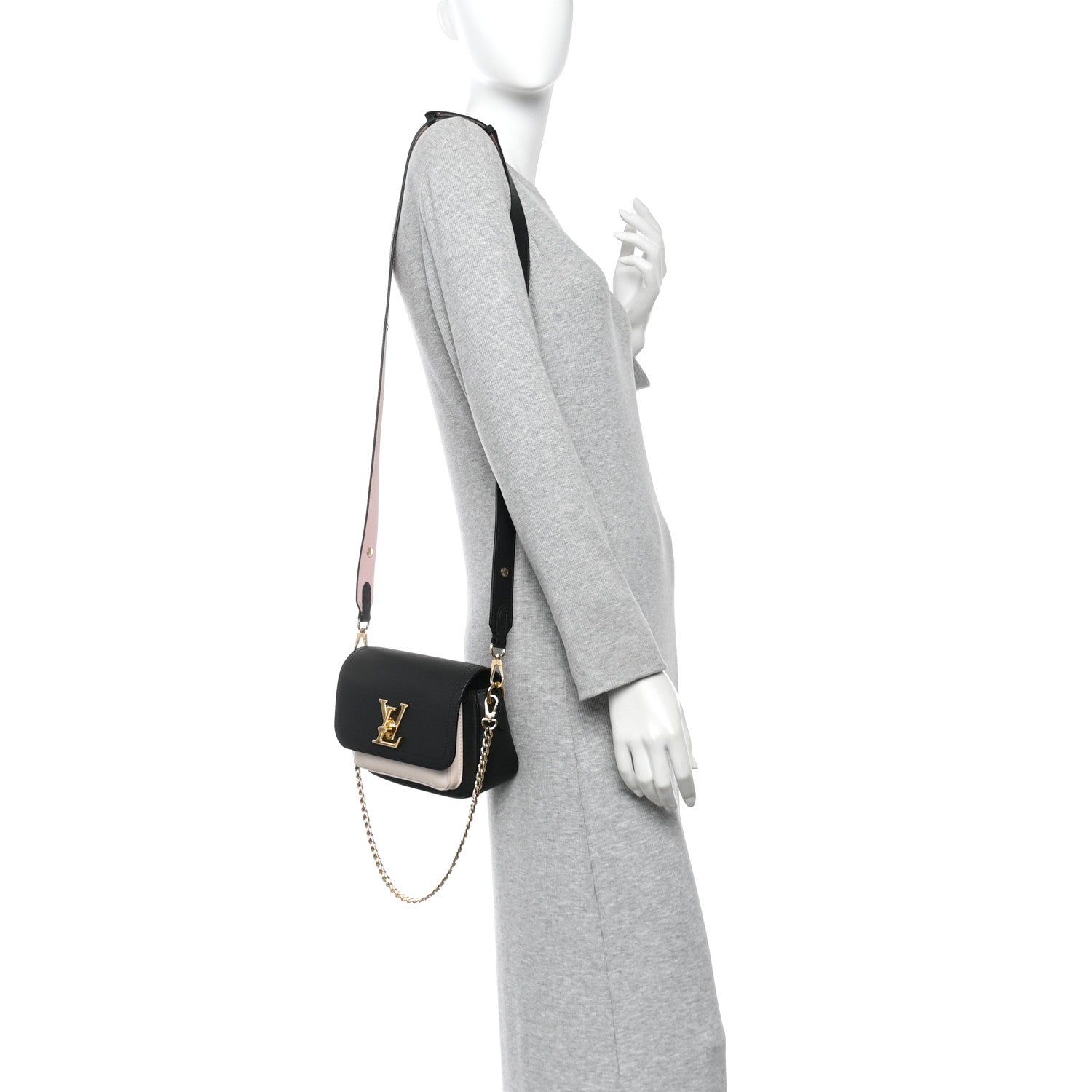 Grained Calfskin Lockme Tender Black