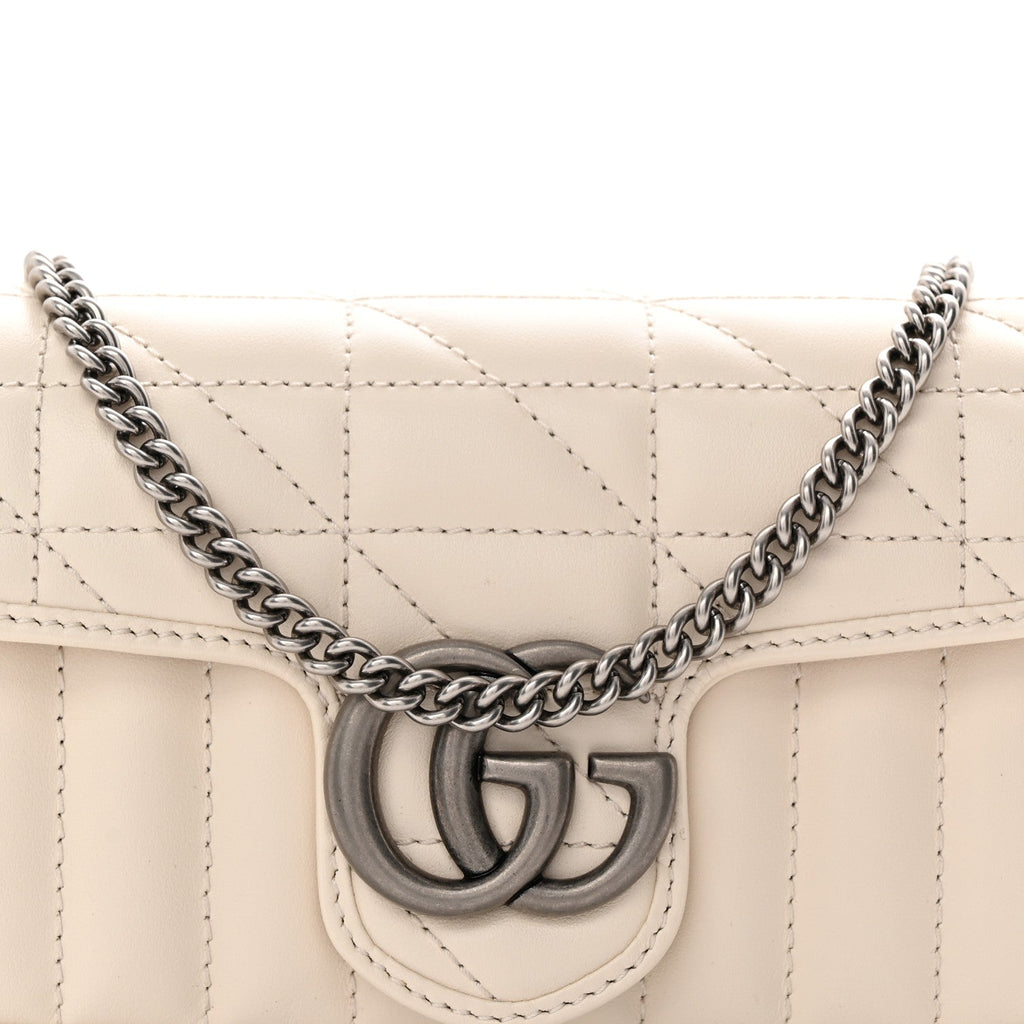 Calfskin Matelasse Aria Super Mini GG Marmont Shoulder Bag Mystic White