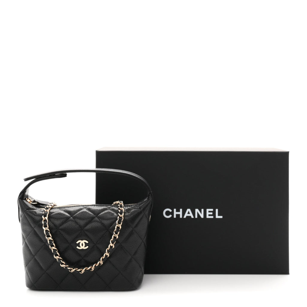 Caviar Quilted Hobo Clutch With Chain Black