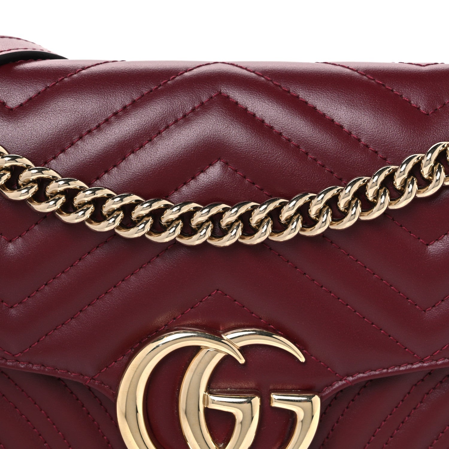 Calfskin Matelasse Medium GG Marmont Shoulder Bag Rosso Ancora Red