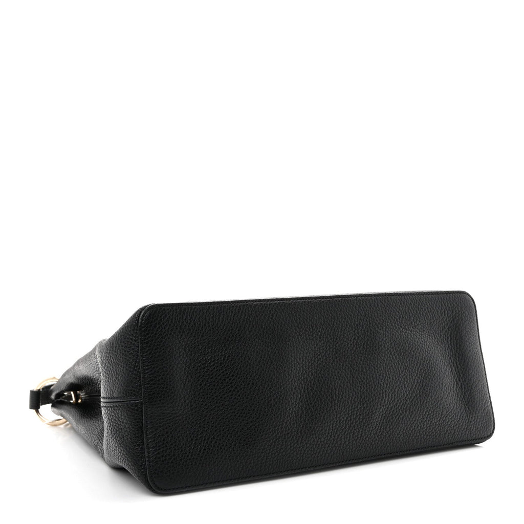 Pebbled Calfskin Large Soho Hobo Black