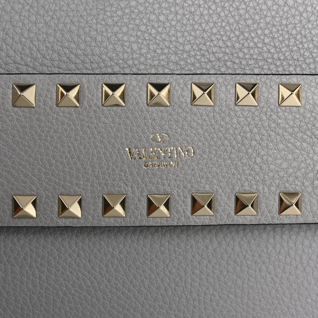 Pebble Calfskin Rockstud Side Slip Wristlet Clutch Pastel Grey