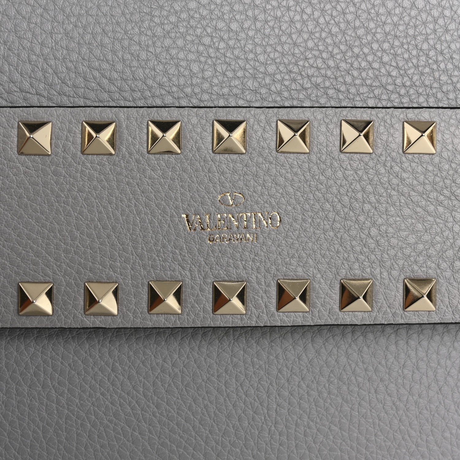 Pebble Calfskin Rockstud Side Slip Wristlet Clutch Pastel Grey