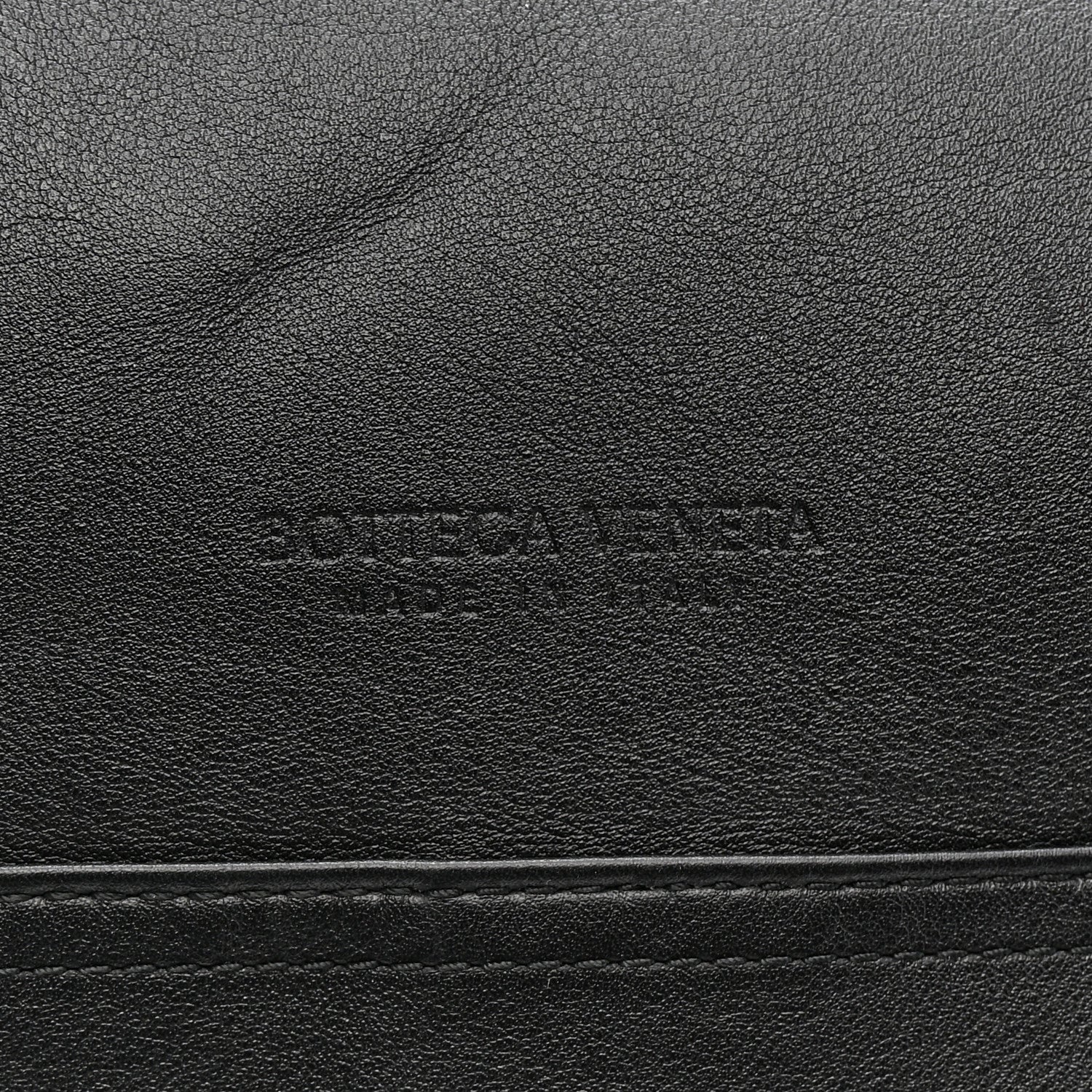 Silky Calfskin Large Hop Black