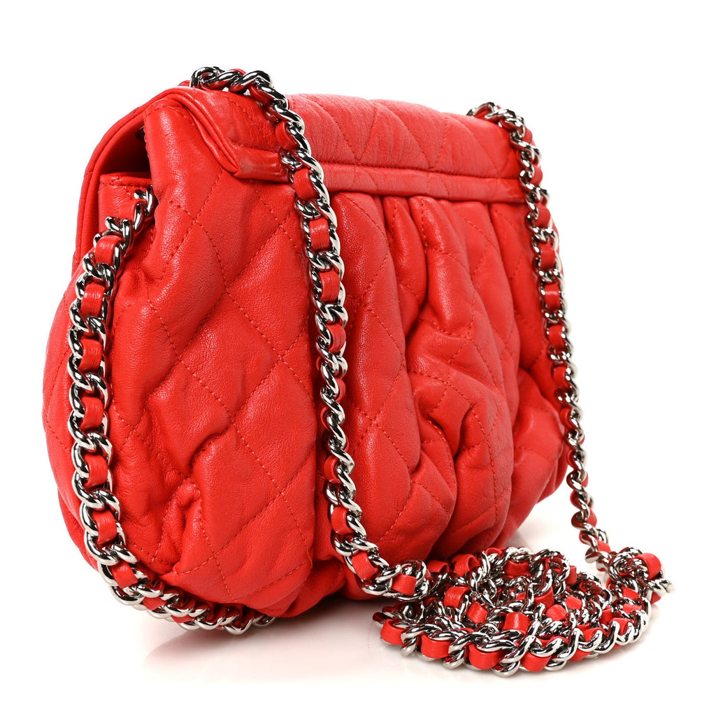 Washed Lambskin Quilted Medium Chain Around Messenger Red