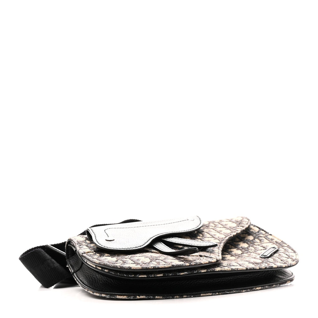 Oblique Saddle Messenger Pouch Beige Black