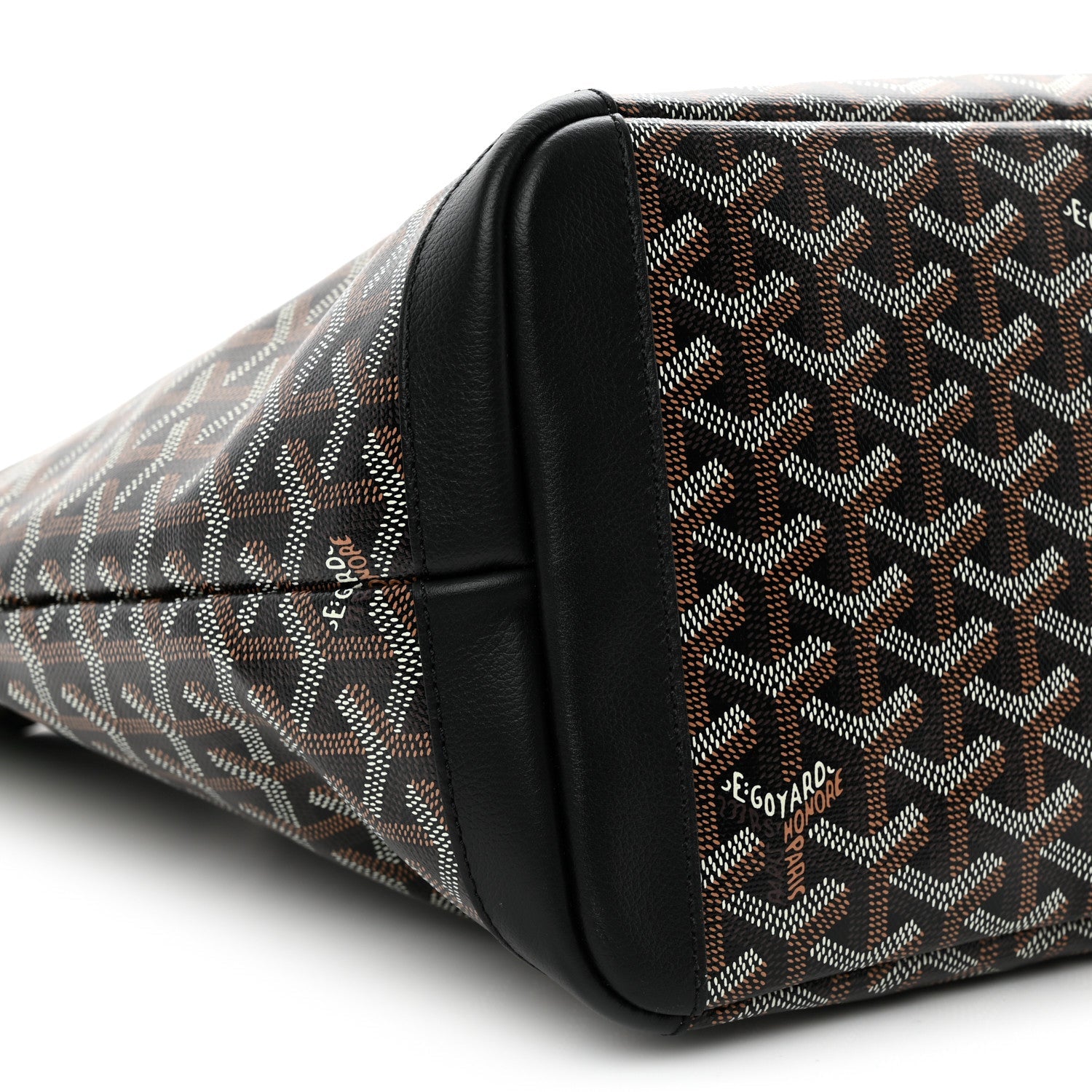 Goyardine Artois MM Black