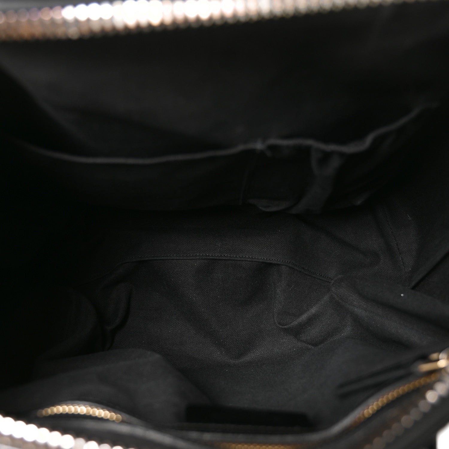 Shiny Lord Calfskin  Antigona Black