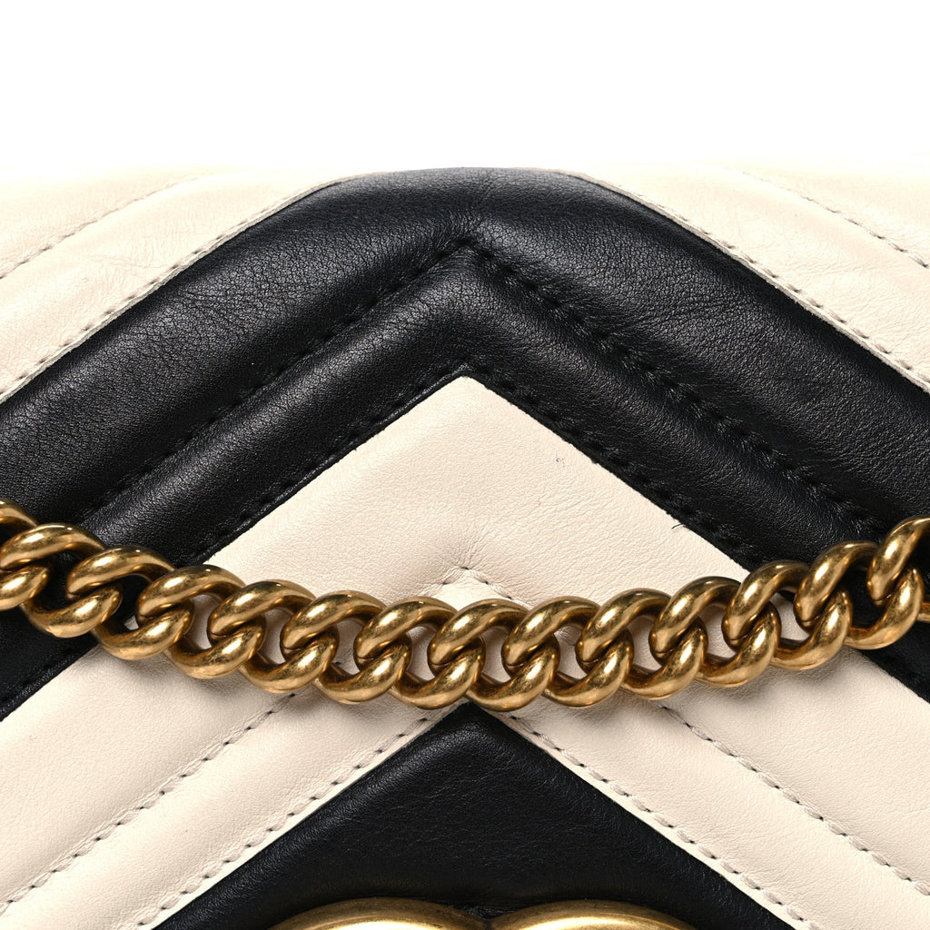 Calfskin Matelasse Medium GG Marmont Shoulder Bag Black White