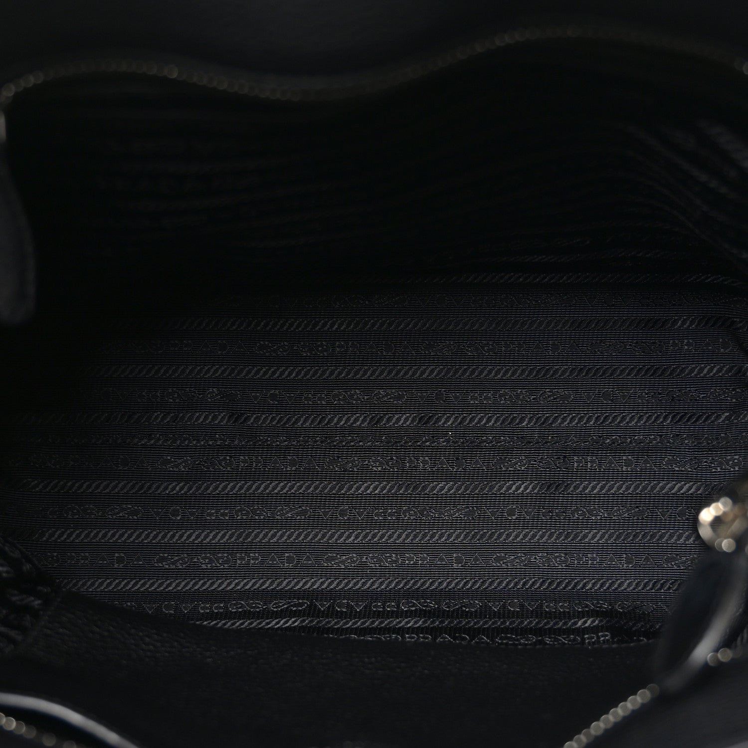 Vitello Phenix Tote Black