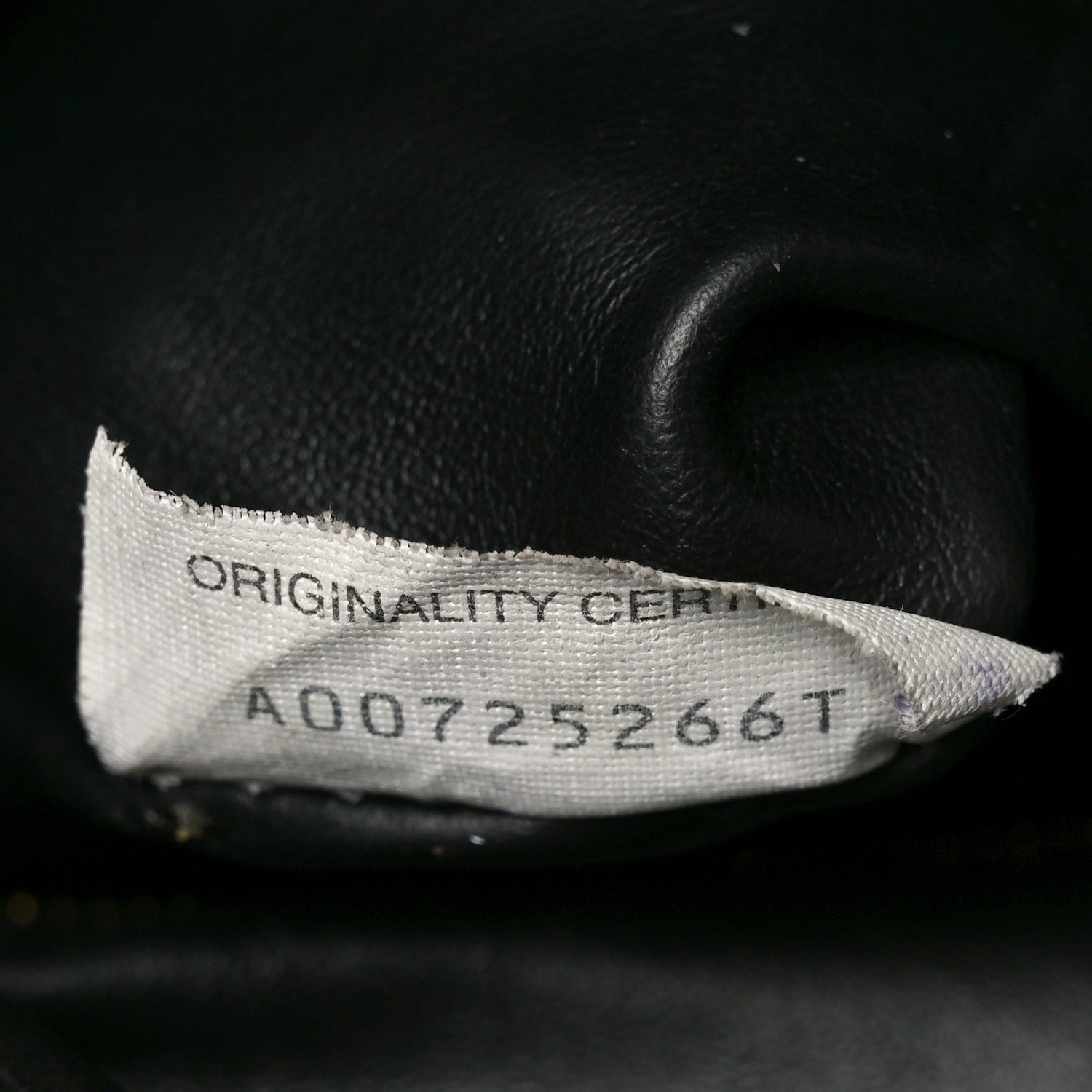 Calfskin Intrecciato Small Hop Black