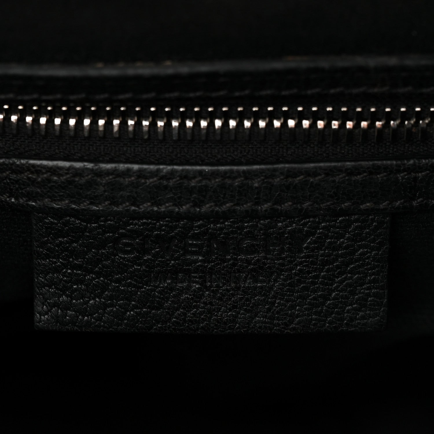 Sugar Goatskin Small Antigona Black