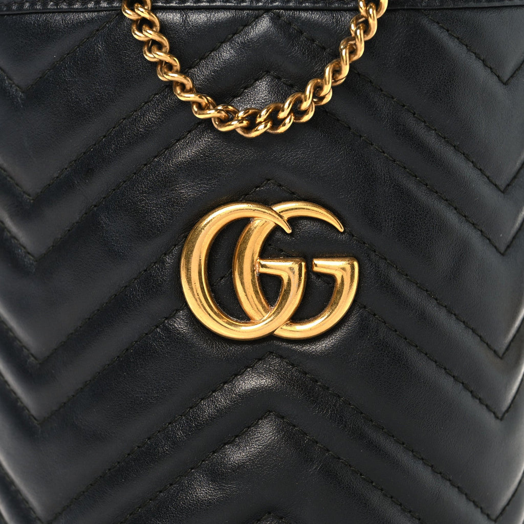 Calfskin Matelasse Mini GG Marmont 2.0 Bucket Bag Black