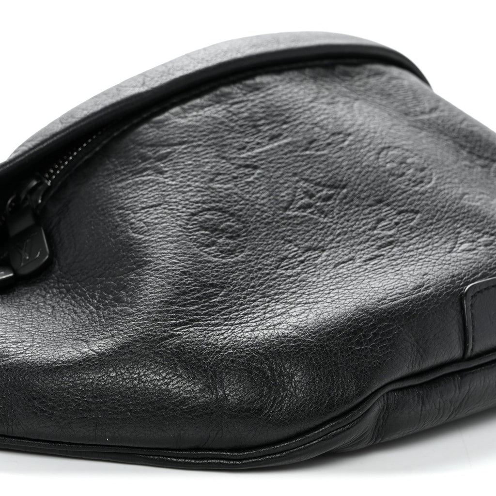 Calfskin Monogram Shadow Discovery Bumbag Black