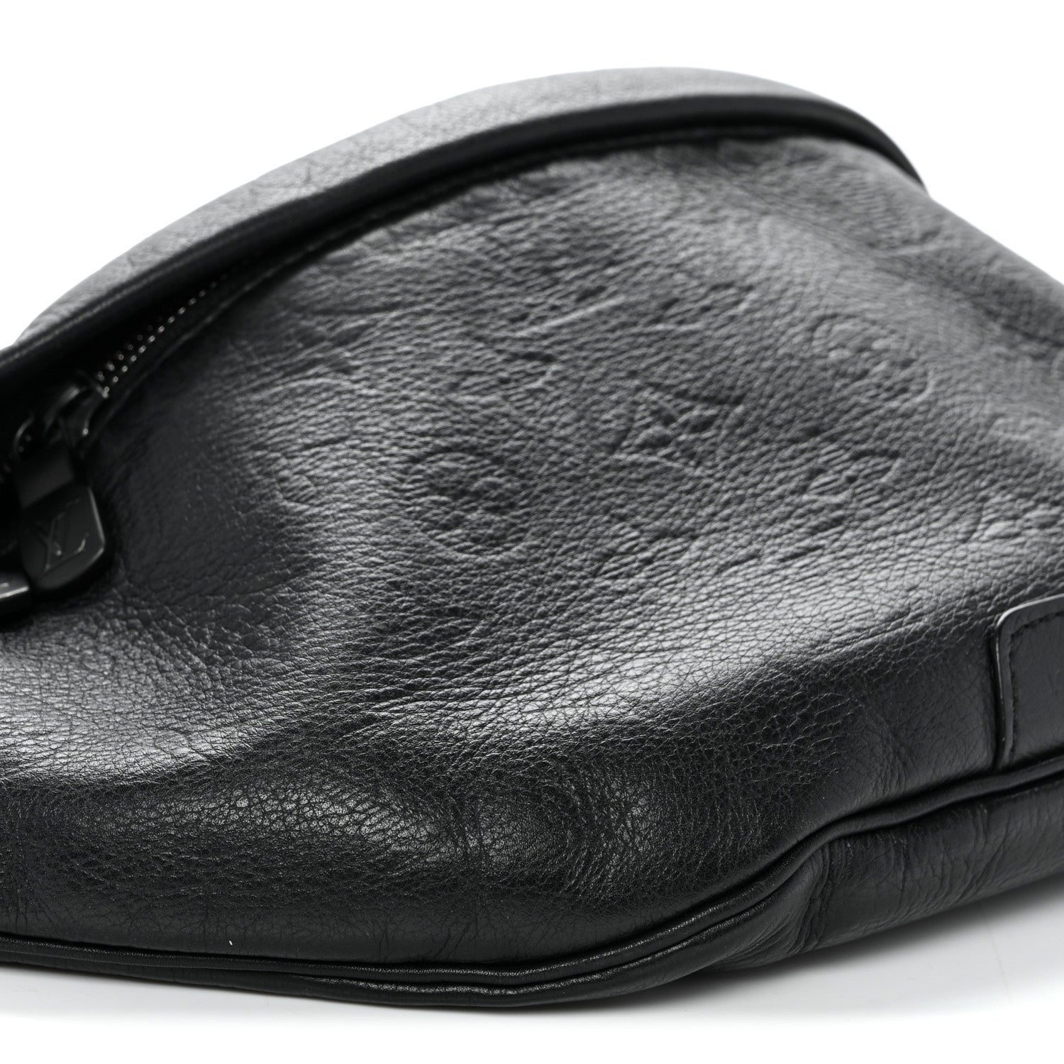 Calfskin Monogram Shadow Discovery Bumbag Black