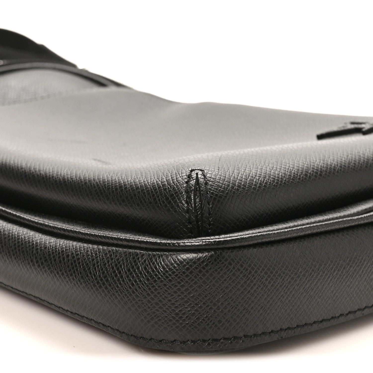 Taiga Avenue Sling Bag NM Black