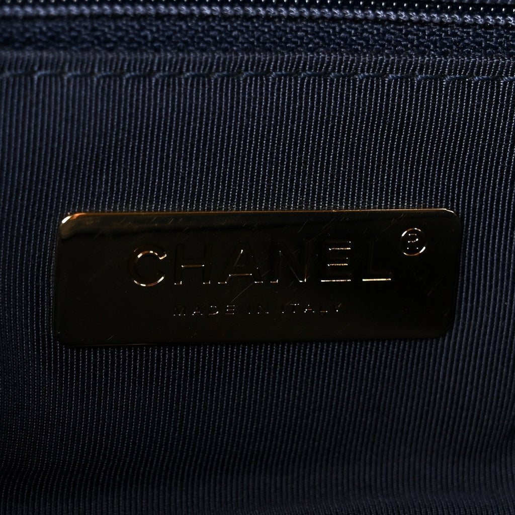 Goatskin Quilted Maxi Chanel 19 Flap Navy Blue