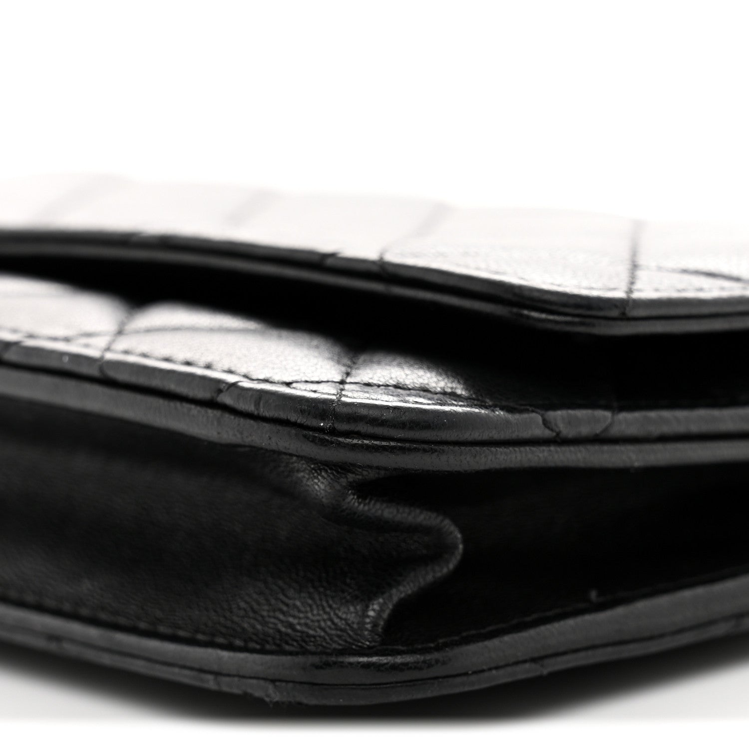 Lambskin Quilted Wallet On Chain WOC Black