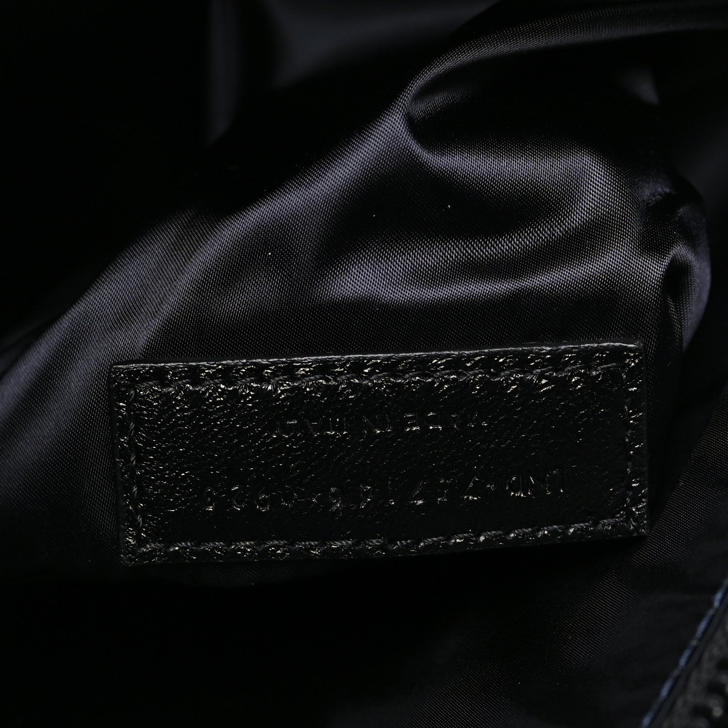 Econyl Nylon Niki Messenger Black