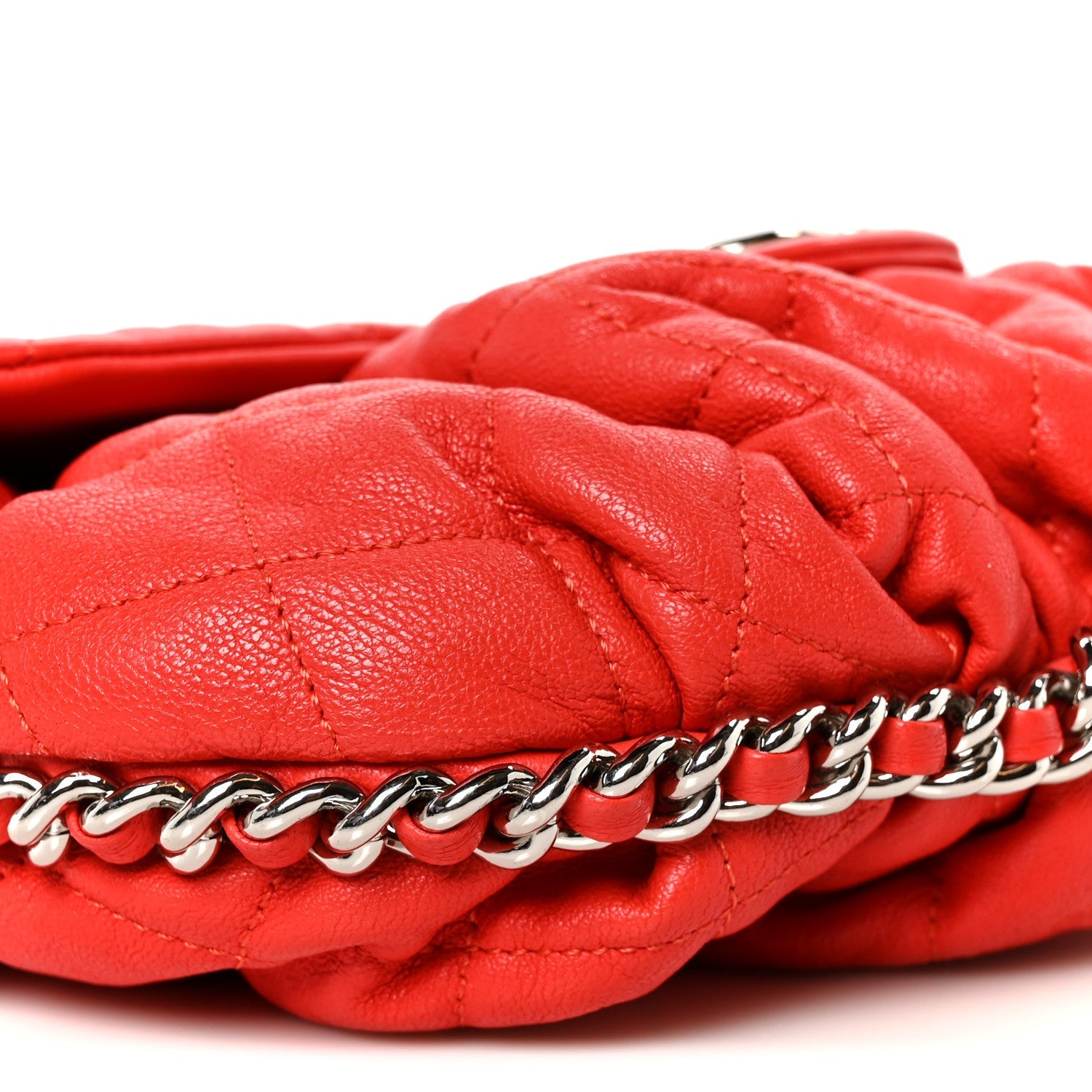 Washed Lambskin Quilted Medium Chain Around Messenger Red
