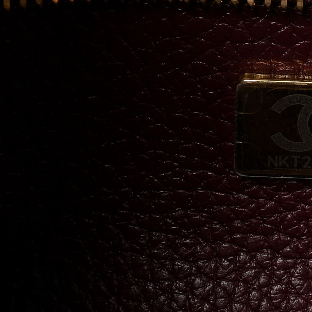 Grained Calfskin Stitched Urban Essentials Small Shopping Bag Burgundy