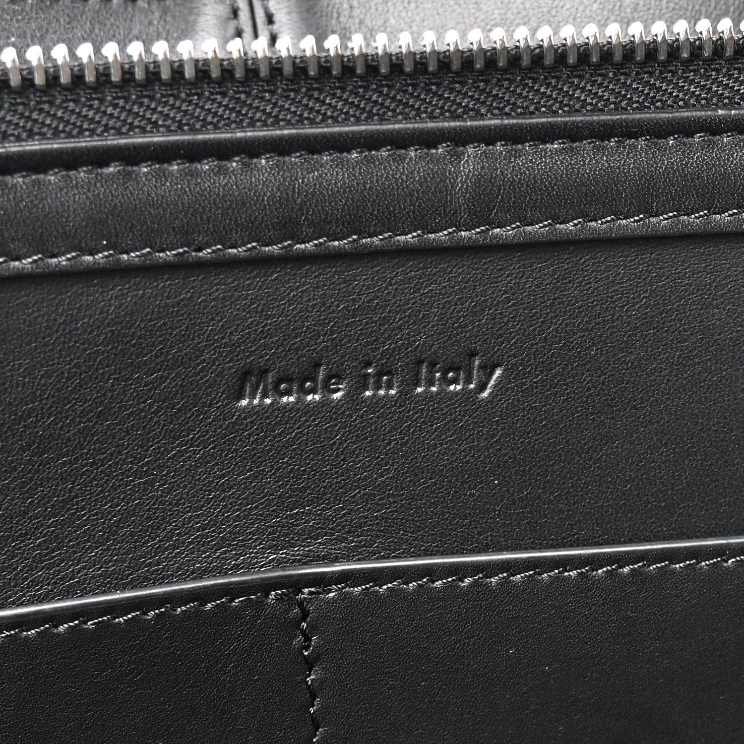 Supple Natural Calfskin Medium Tri-Fold Bag Black