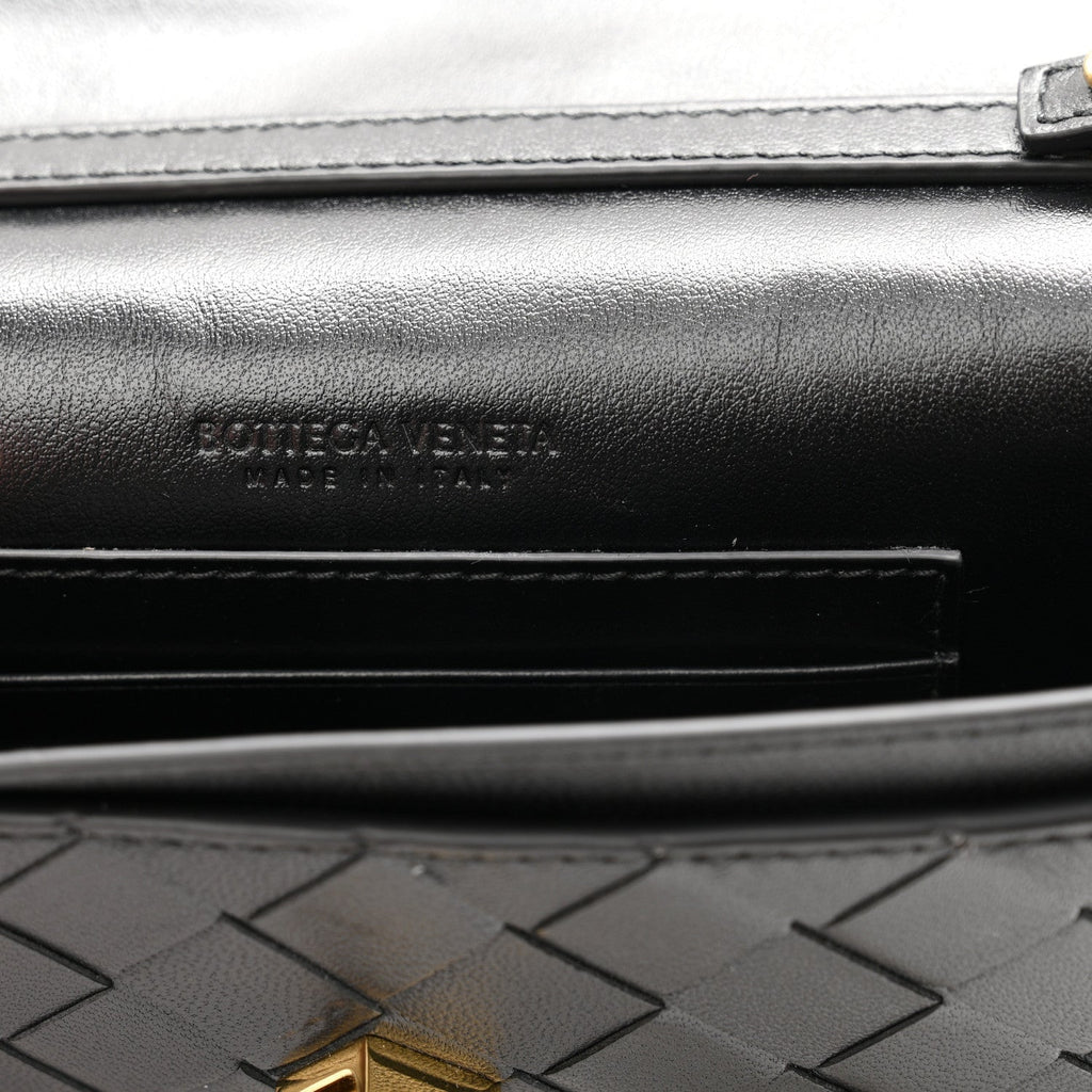 Nappa Intrecciato Andiamo Pouch On Chain Black
