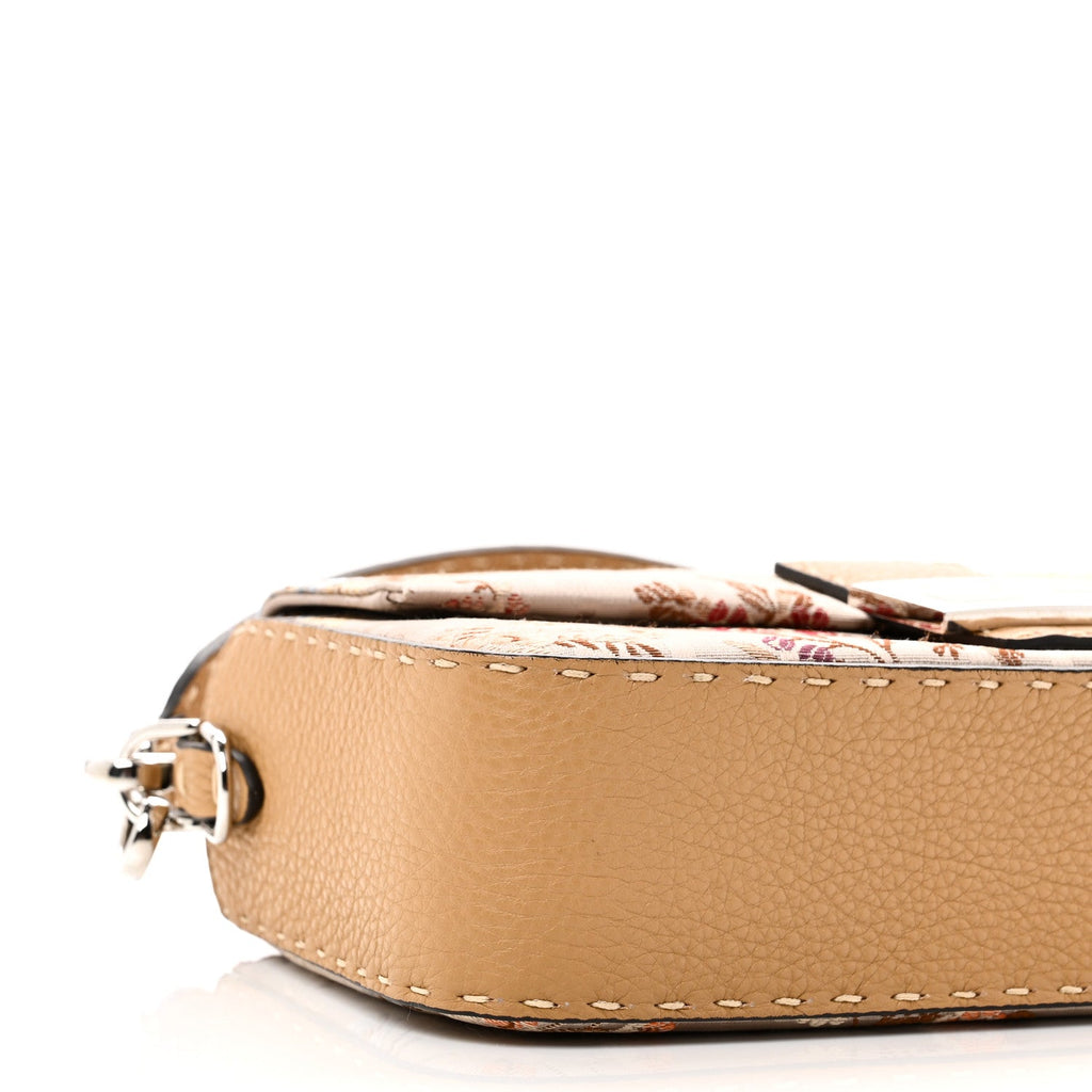 Satin Cuoio Romano Hand In Hand Campania Floral Baguette Multicolor