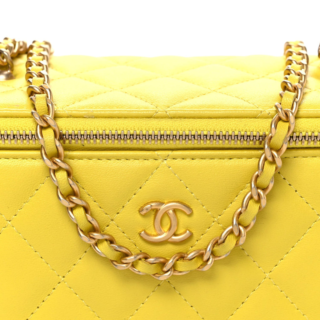 Lambskin Quilted Small Pearl Crush Vanity Case With Chain Yellow