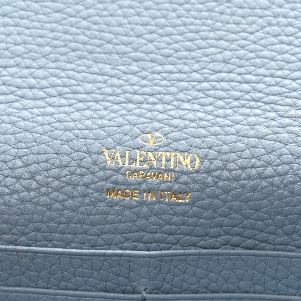 Pebbled Calfskin Rockstud Flip Lock Wallet On Chain Niagara