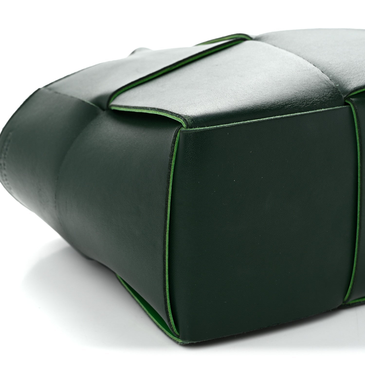 Calfskin Maxi Intrecciato Medium Arco Tote Raintree