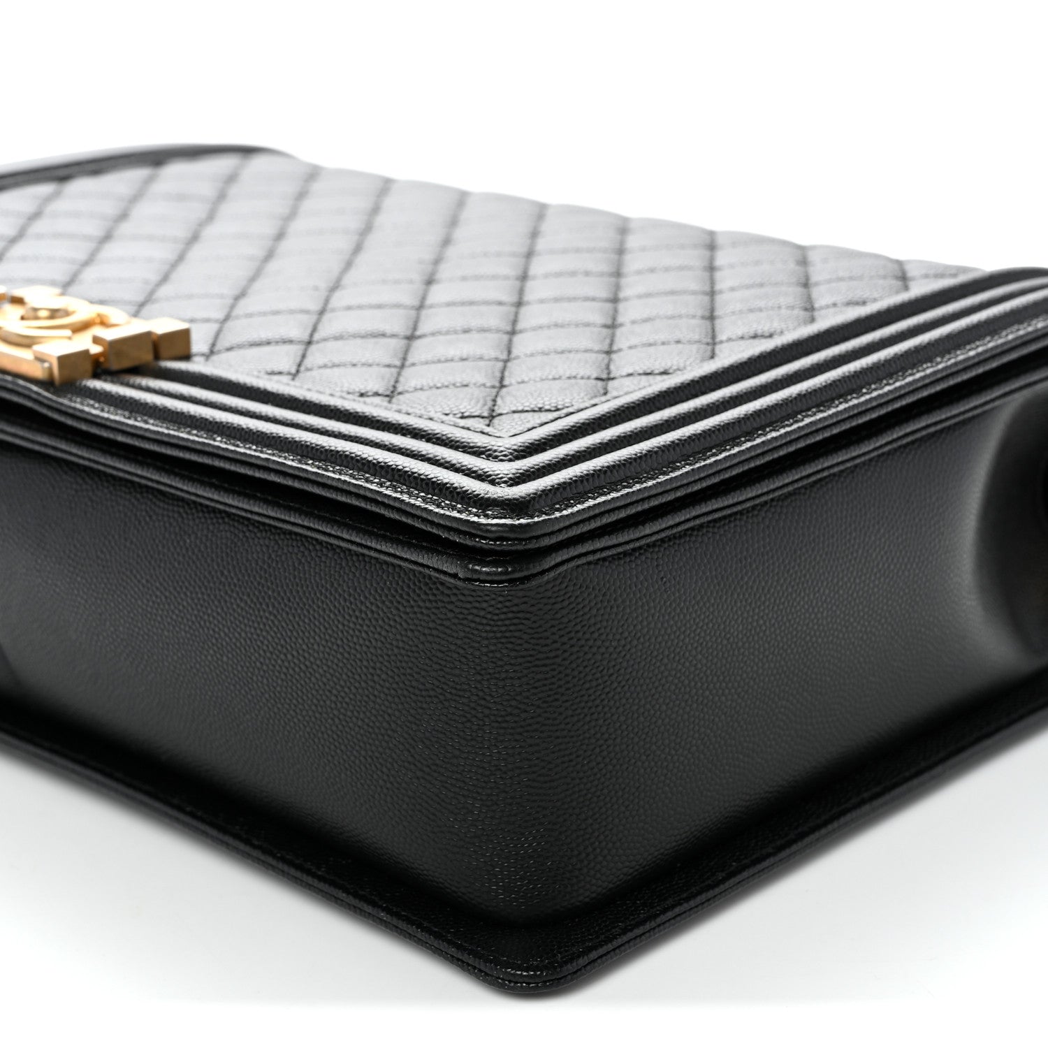Caviar Quilted Large Boy Flap Black