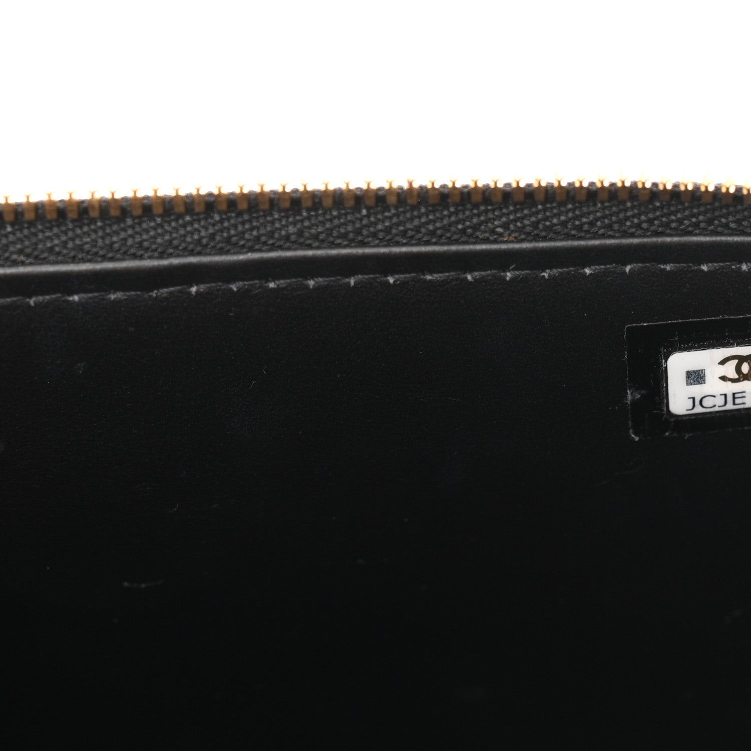 Patent Enamel Quilted Small Coco Hearts Vanity Case With Chain Black
