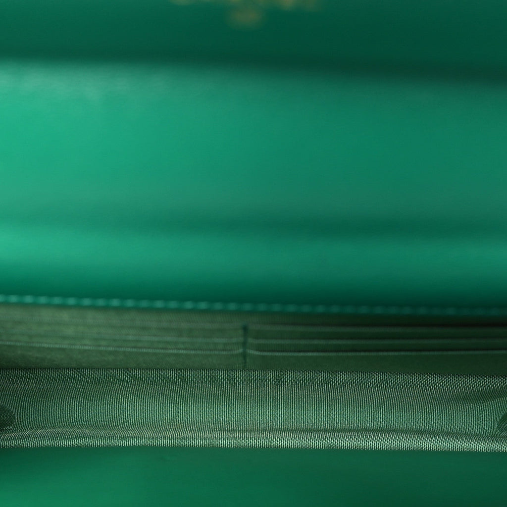 Lambskin Quilted Chanel 19 Wallet On Chain WOC Green