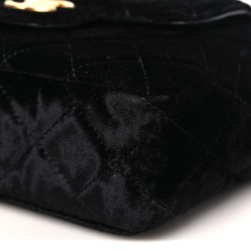 Velvet Quilted Small Wavy CC Hobo Black
