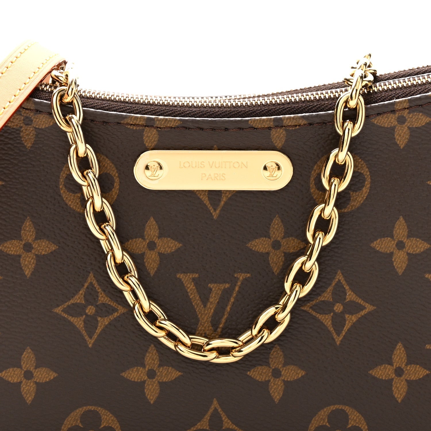 Monogram Liv Pochette