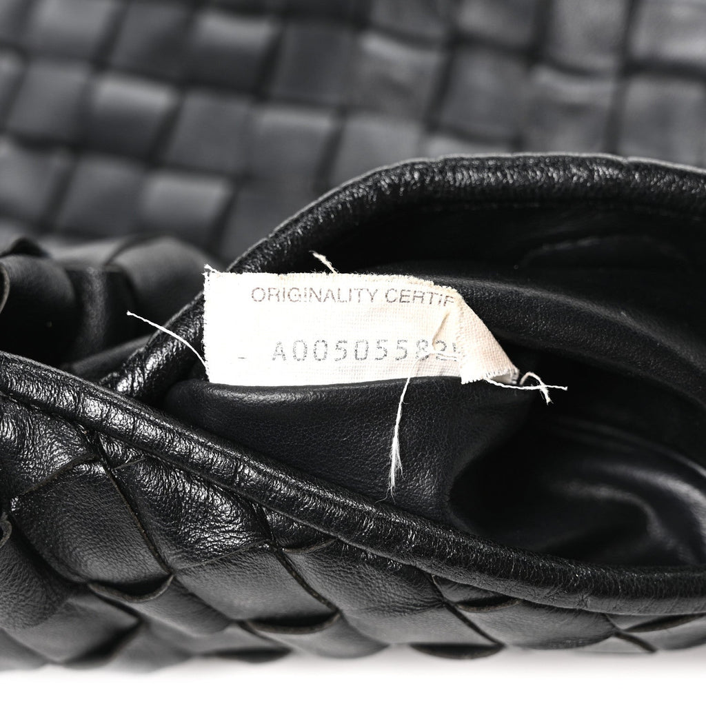 Calfskin Intrecciato Small Hop Black