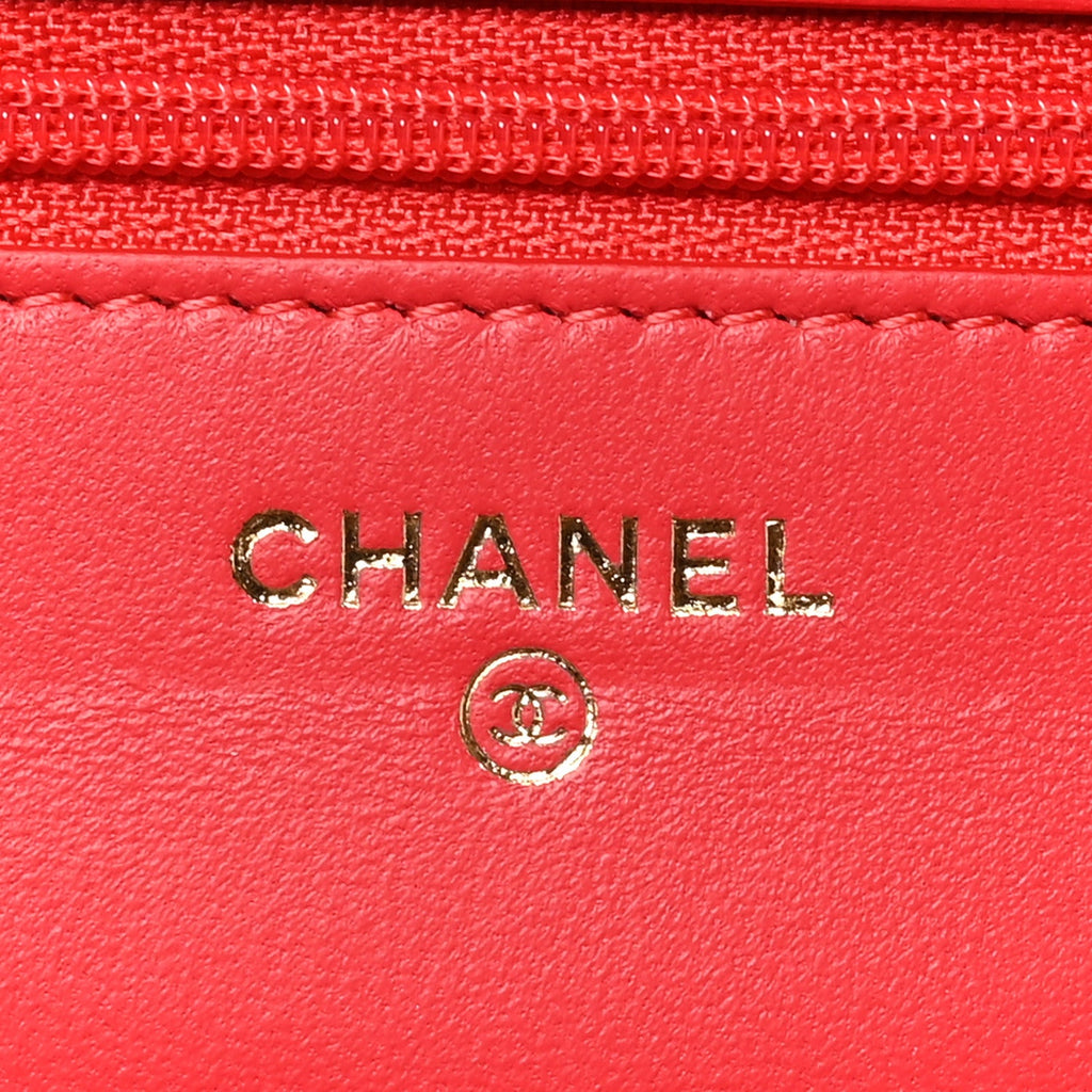 Lambskin Quilted CC Pearl Crush Wallet On Chain WOC  Red