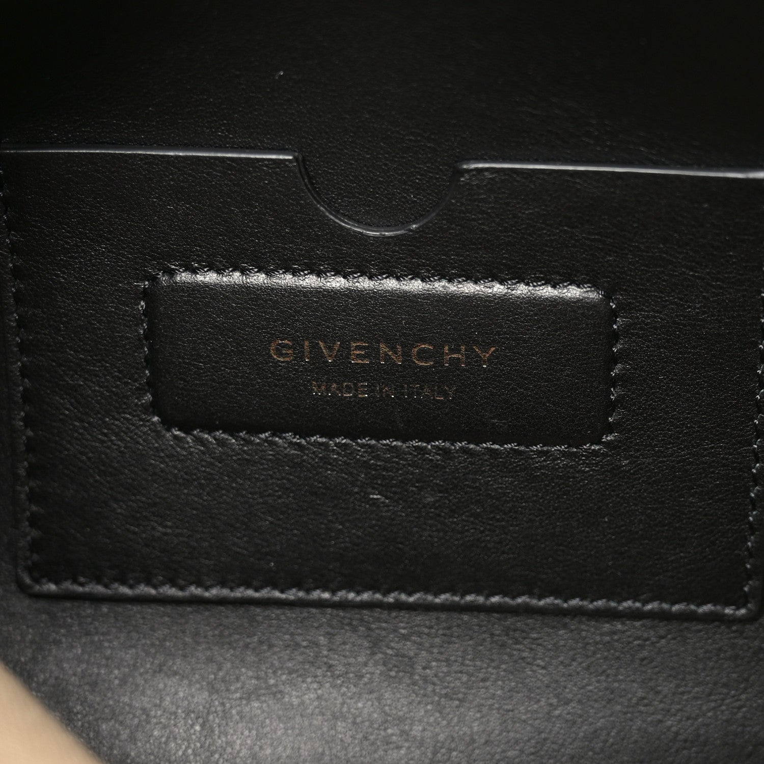 Smooth Calfskin Small Soft Antigona Black