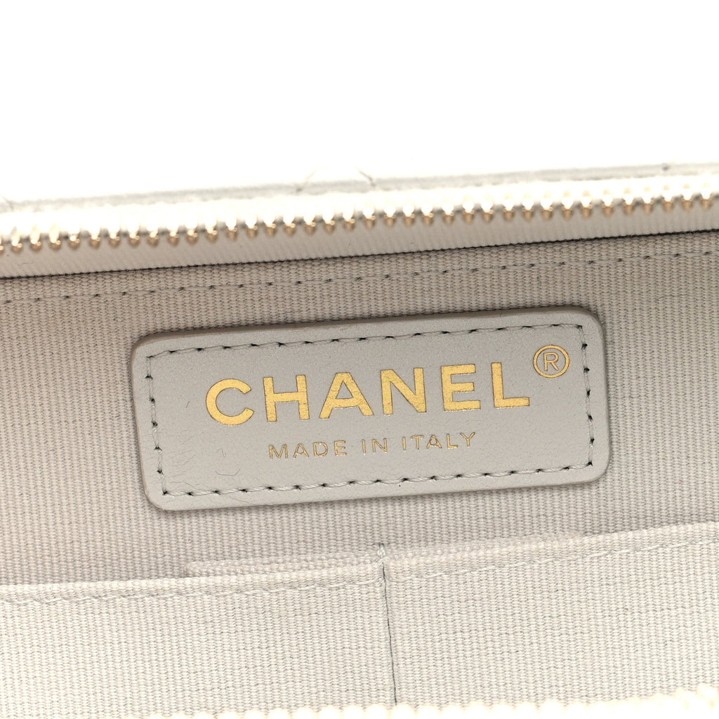 Metallic Lambskin Quilted Top Handle Vanity Case Silver