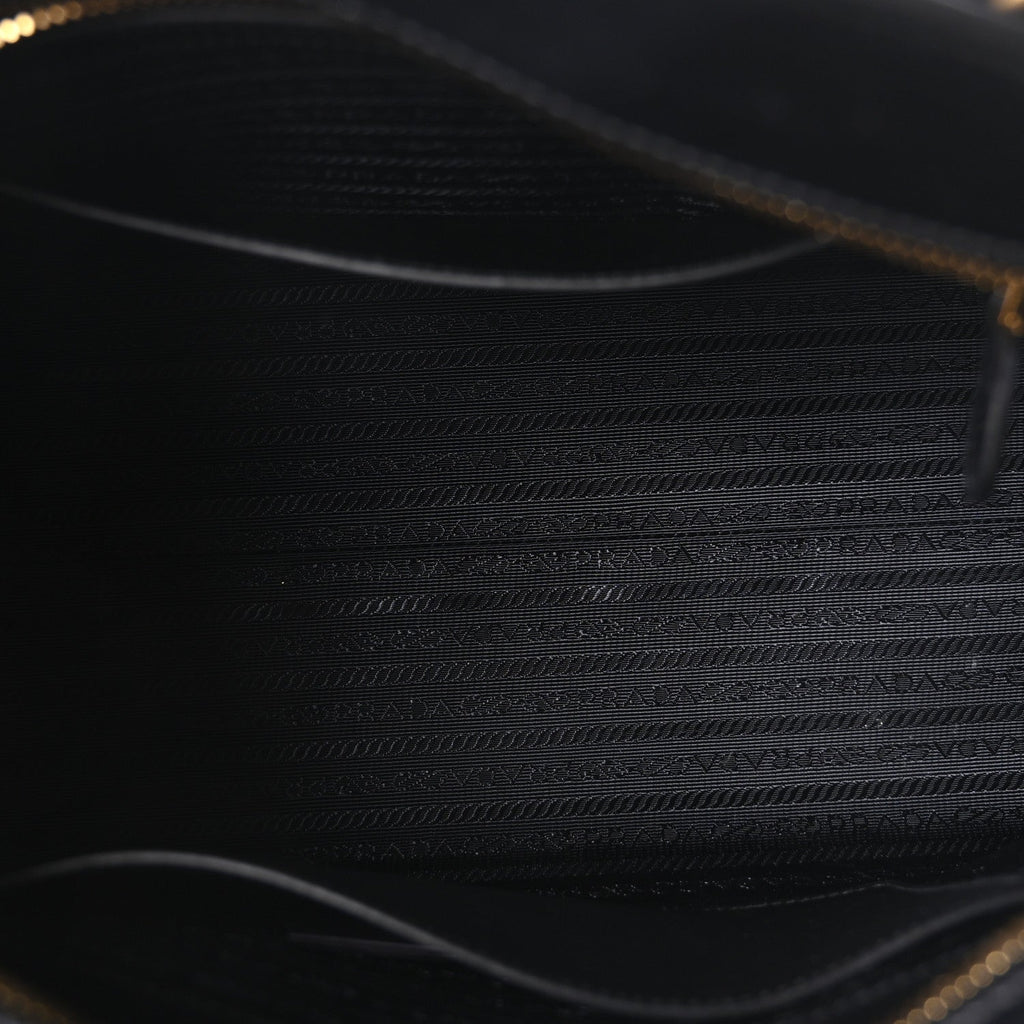 Saffiano City Calfskin Medium Esplanade Tote Mercurio Black