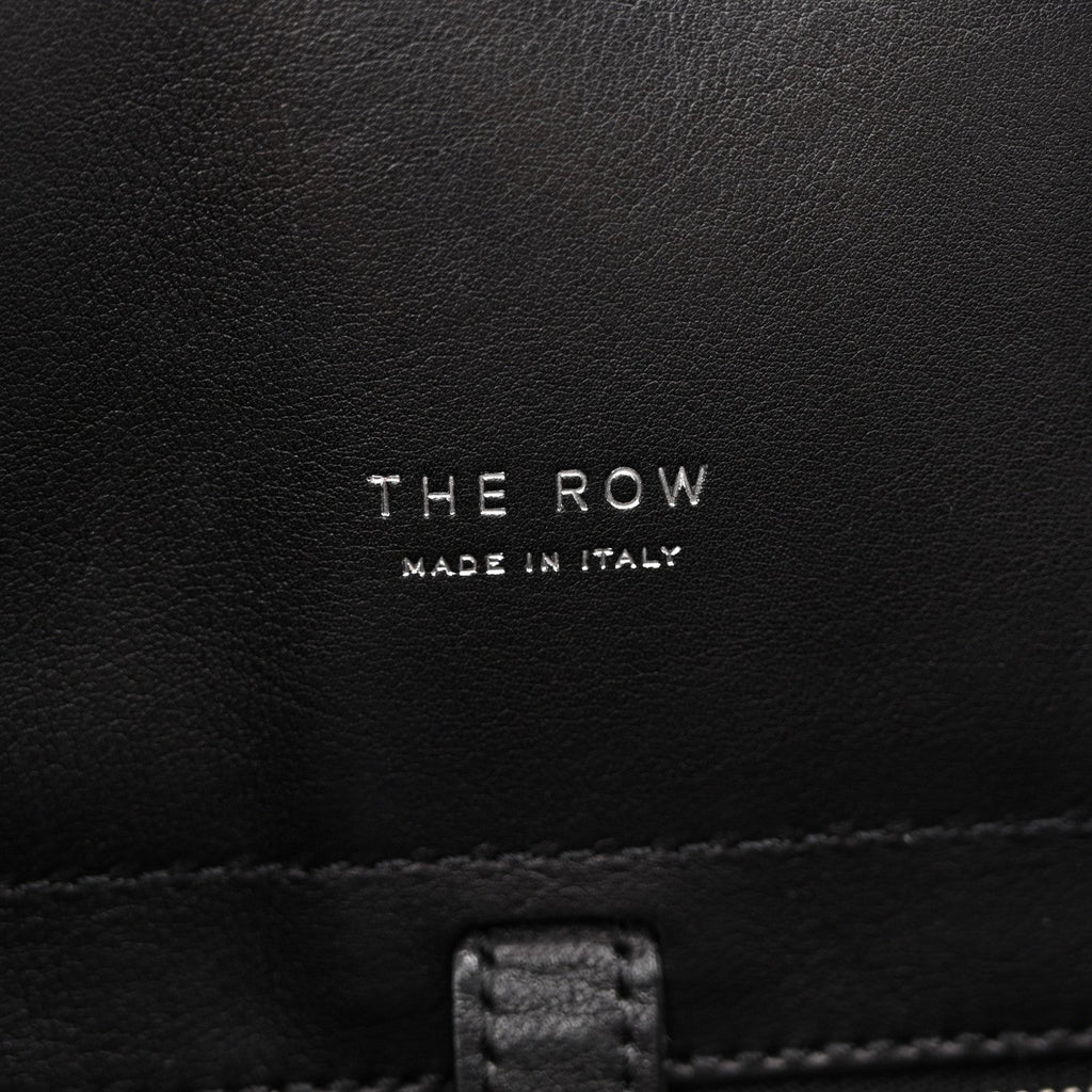 Polished Saddle Calfskin Soft Margaux 17 Black