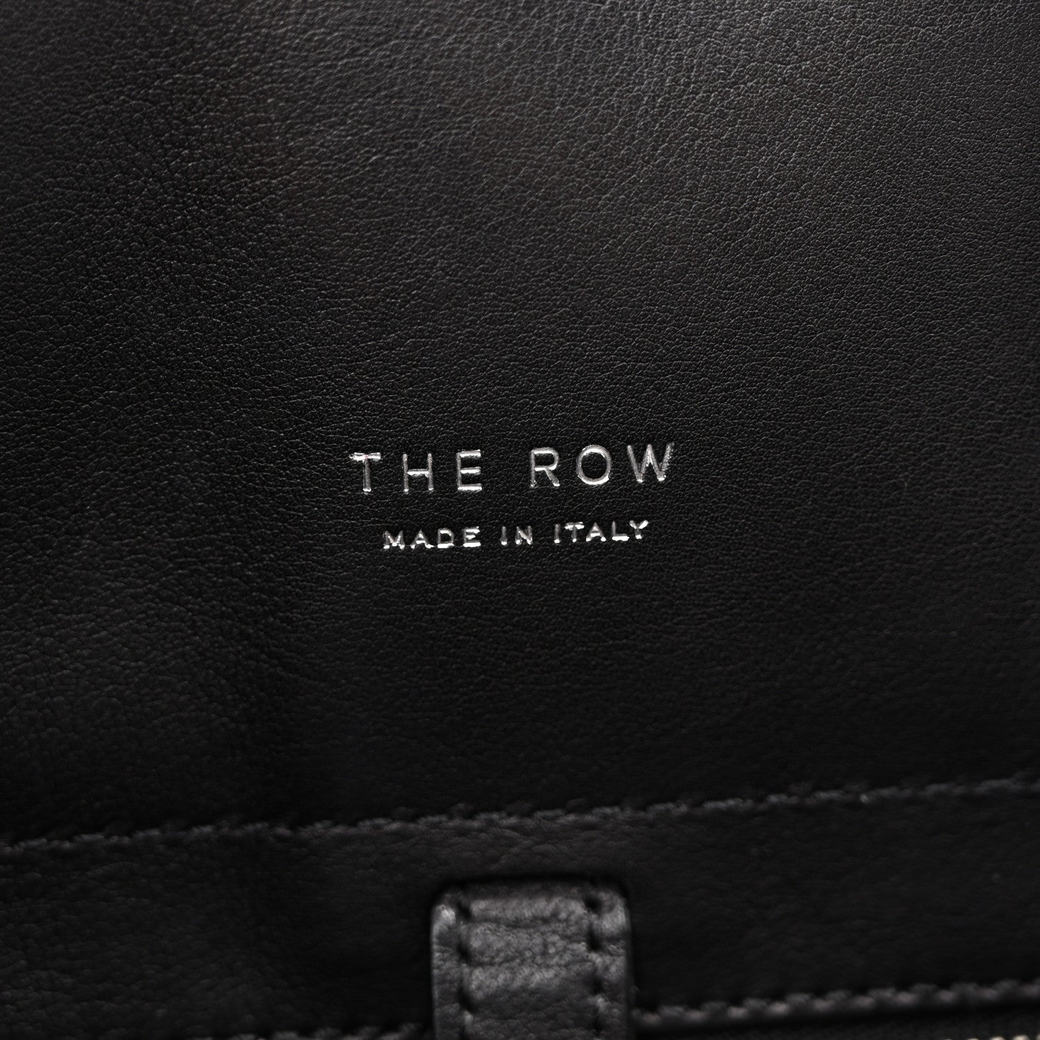 Polished Saddle Calfskin Soft Margaux 17 Black