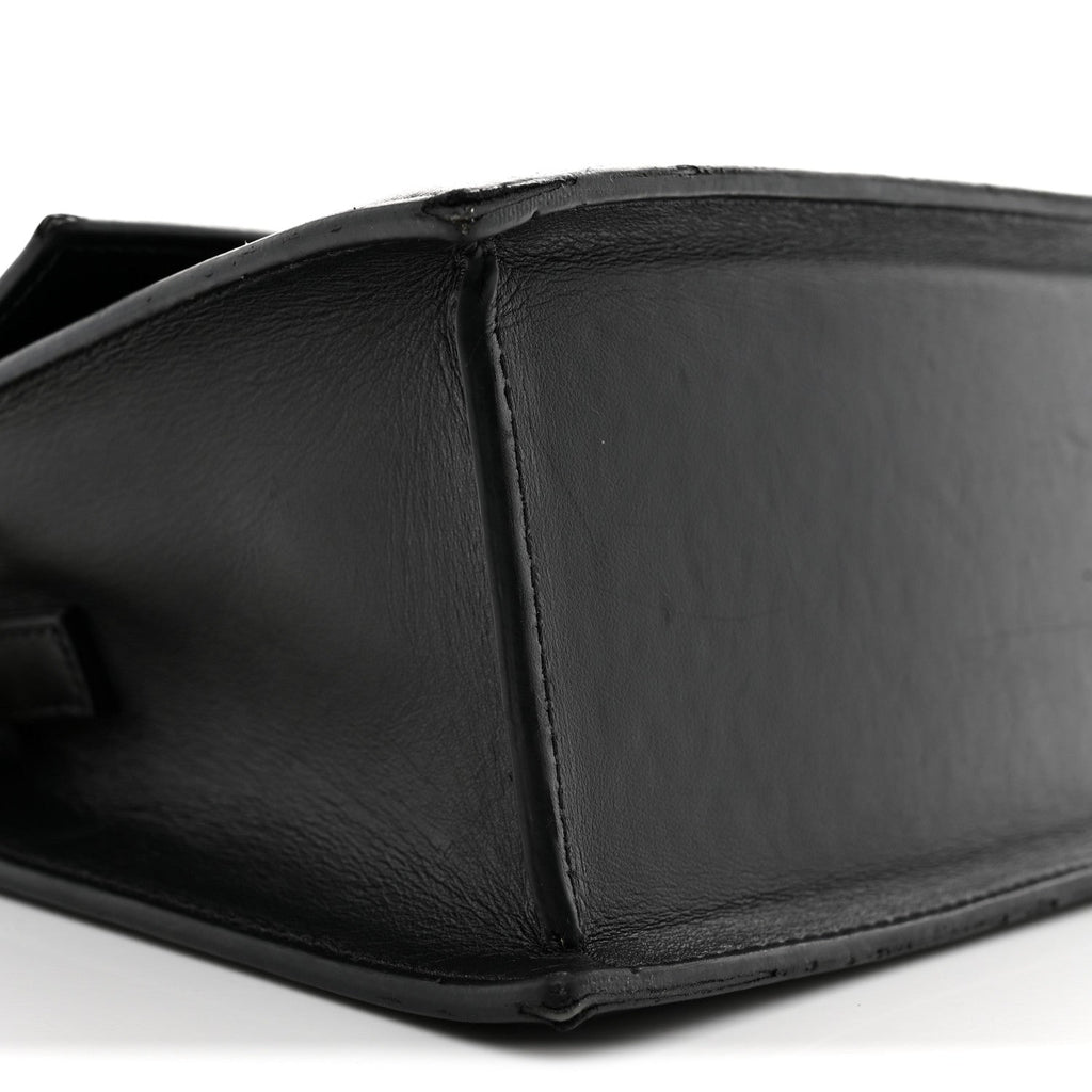 Smooth Calfskin Le Grand Chiquito Black